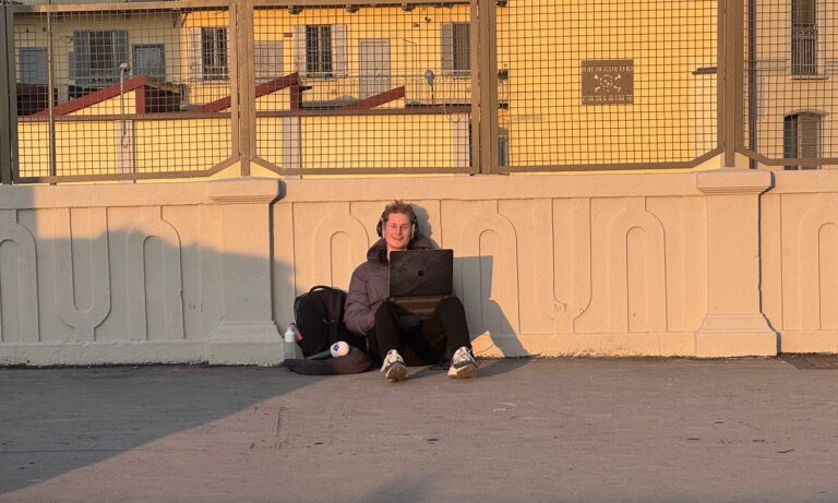 OS Zittend Monteren E1773243387174 768x461